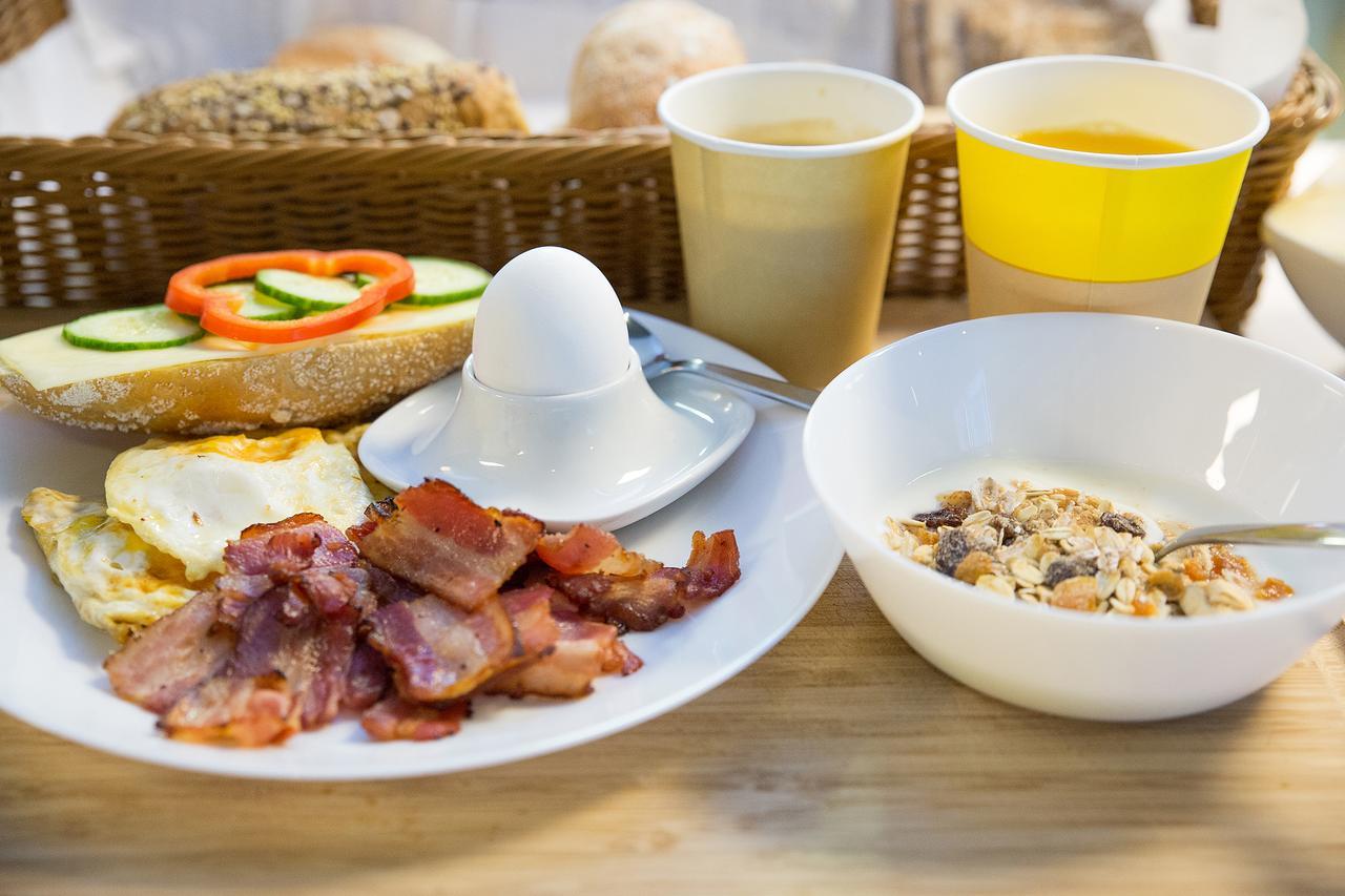 Hotell Eken Moelndal Zewnętrze zdjęcie