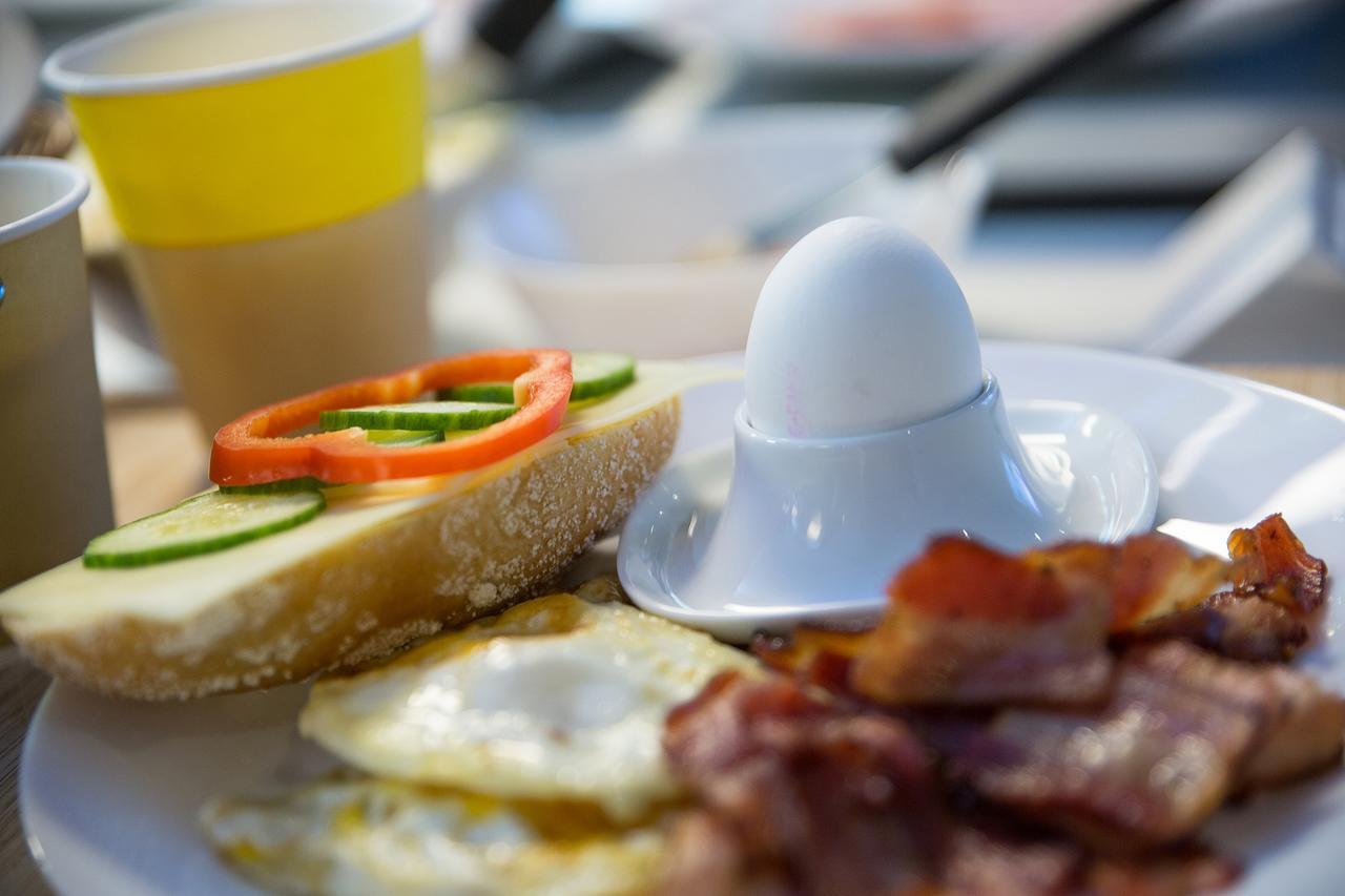 Hotell Eken Moelndal Zewnętrze zdjęcie